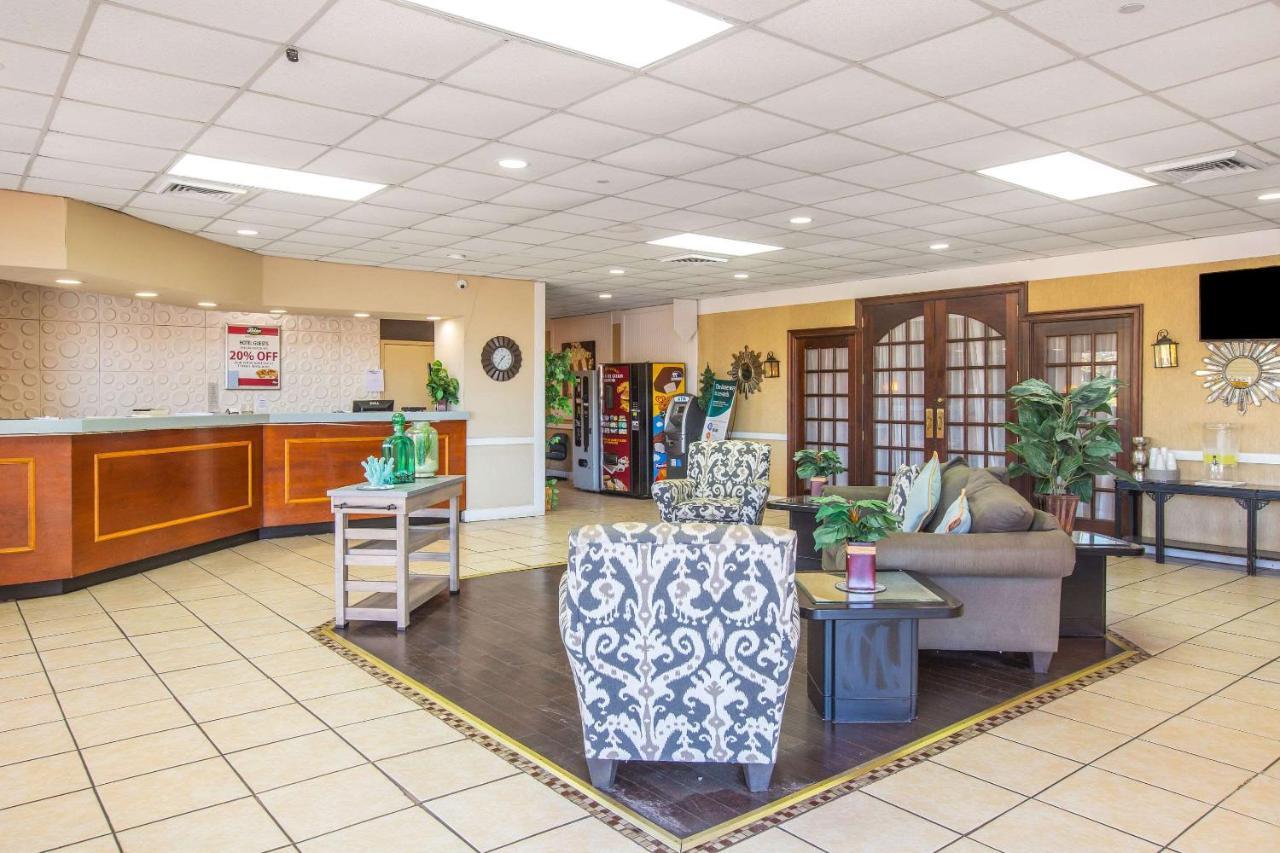 Econo Lodge Choice Hotels I 95 Savannah Gateway 24 Hour Fitness Center On Site Guest Laundry On Site Perkins Restaurant Georgetown Exterior foto