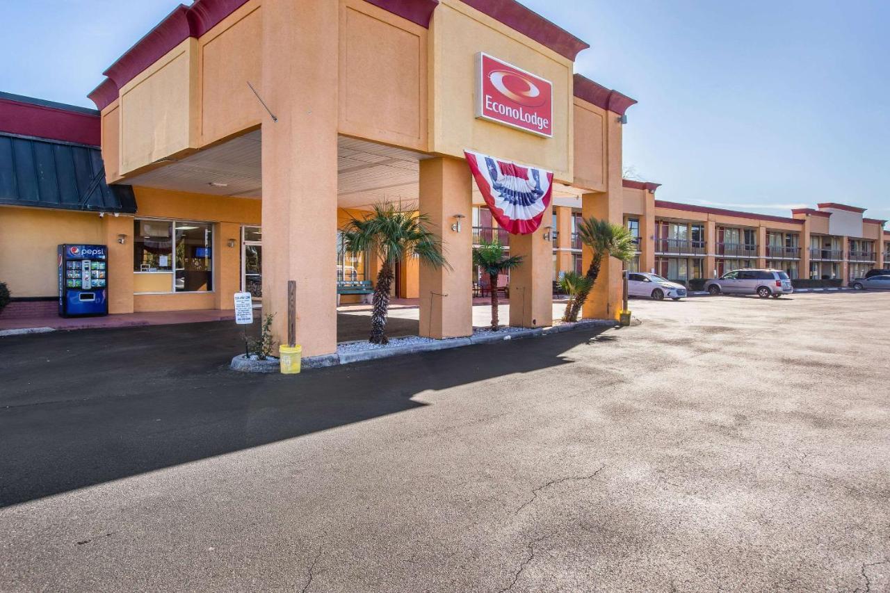 Econo Lodge Choice Hotels I 95 Savannah Gateway 24 Hour Fitness Center On Site Guest Laundry On Site Perkins Restaurant Georgetown Exterior foto