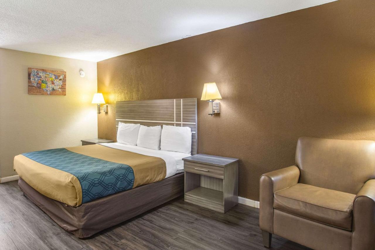 Econo Lodge Choice Hotels I 95 Savannah Gateway 24 Hour Fitness Center On Site Guest Laundry On Site Perkins Restaurant Georgetown Exterior foto
