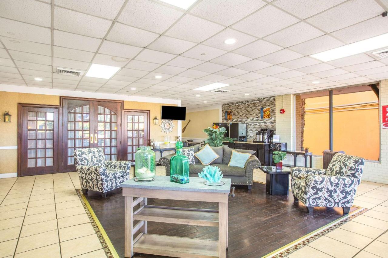 Econo Lodge Choice Hotels I 95 Savannah Gateway 24 Hour Fitness Center On Site Guest Laundry On Site Perkins Restaurant Georgetown Exterior foto