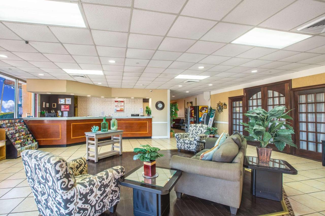 Econo Lodge Choice Hotels I 95 Savannah Gateway 24 Hour Fitness Center On Site Guest Laundry On Site Perkins Restaurant Georgetown Exterior foto